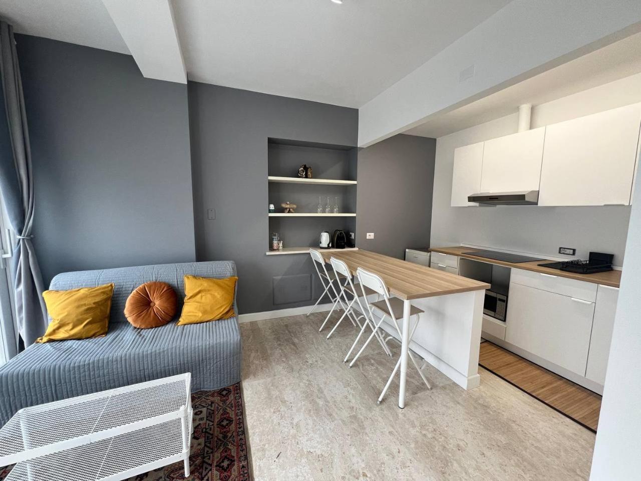 Apartment Luxury Pisu *